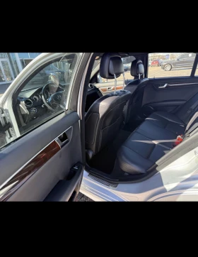 Mercedes-Benz C 300, снимка 4