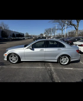 Mercedes-Benz C 300, снимка 11