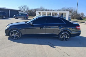 Mercedes-Benz 220, снимка 4