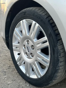 Ford Focus 2.0i Автомат, снимка 7