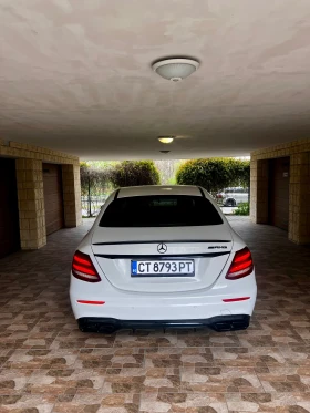 Mercedes-Benz E 220 W213, снимка 6