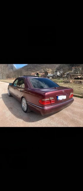     Mercedes-Benz E 420 4.2 V8