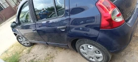 Обява за продажба на Dacia Sandero ~3 000 лв. - изображение 2