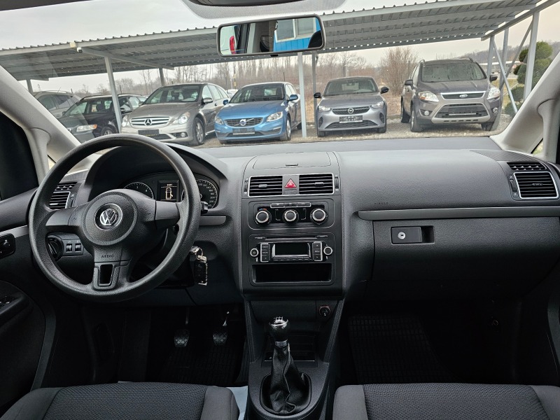VW Touran 1.6TDI 105кс EURO 5b ! ! КЛИМАТИК, снимка 11 - Автомобили и джипове - 44582294