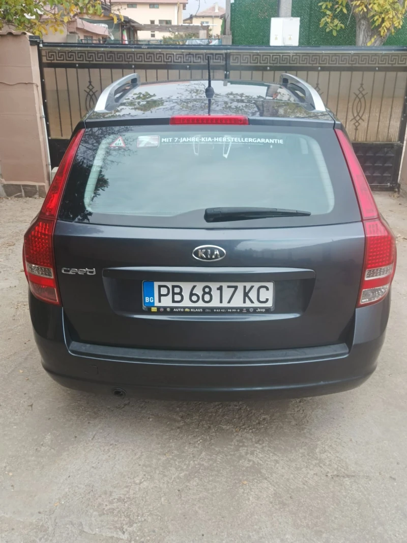 Kia Ceed Бензин/Газ, снимка 7 - Автомобили и джипове - 47942203