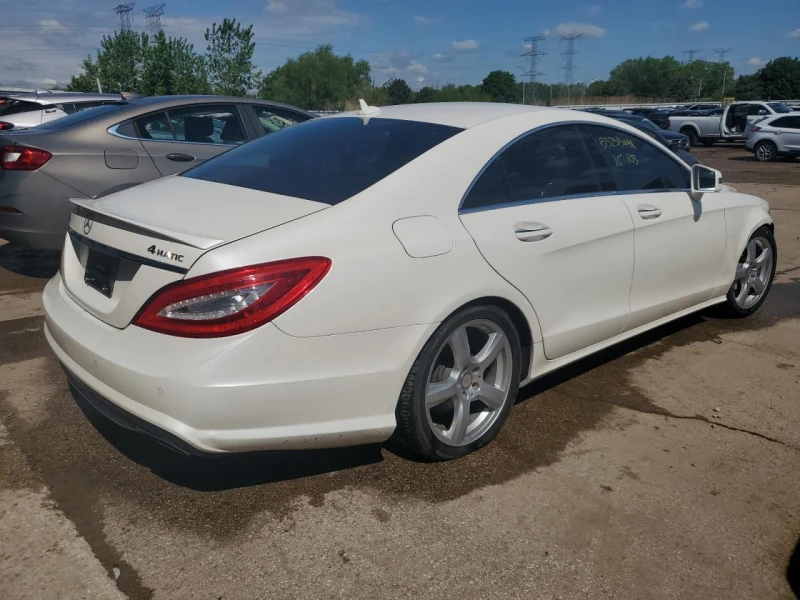 Mercedes-Benz CLS 550 Подгрев* Keyless* Камера* Панорама* Harman/Kardon, снимка 3 - Автомобили и джипове - 48495120