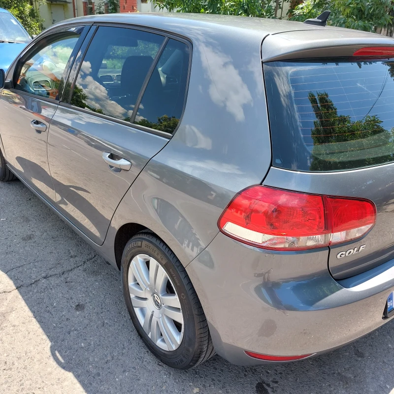 VW Golf 1.2TSI 105к.с., снимка 7 - Автомобили и джипове - 48680679