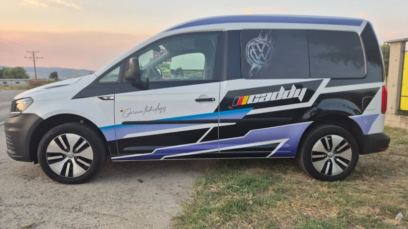 VW Caddy 1000TSI, снимка 4 - Автомобили и джипове - 51538861