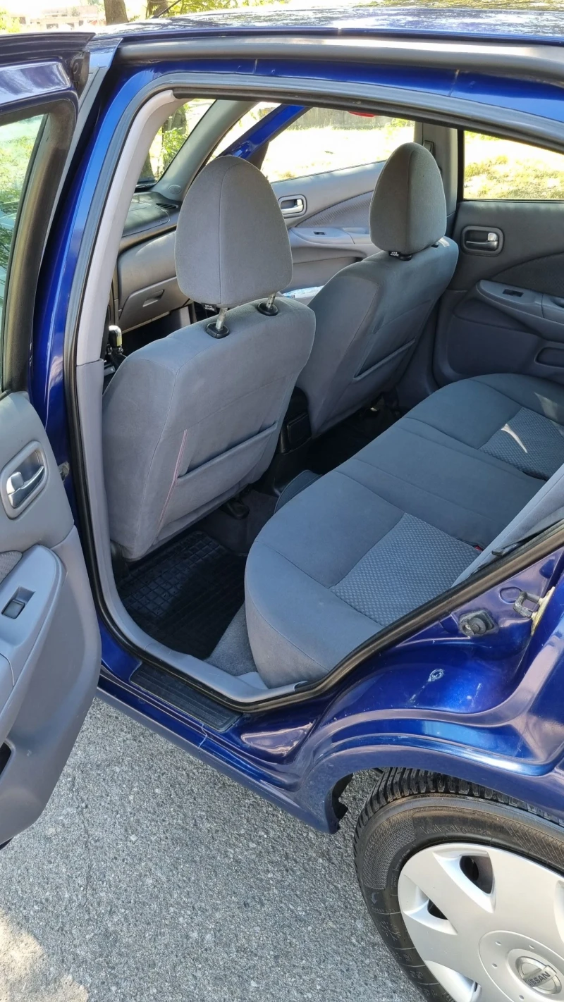 Nissan Almera, снимка 10 - Автомобили и джипове - 51239608