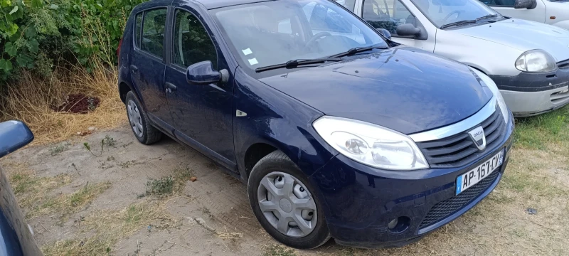 Dacia Sandero, снимка 2 - Автомобили и джипове - 52889470