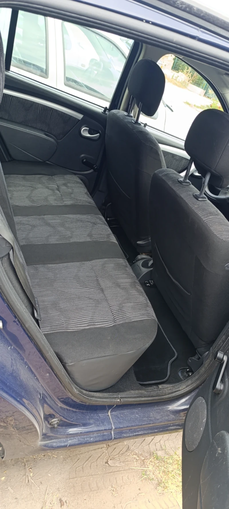 Dacia Sandero, снимка 8 - Автомобили и джипове - 52889470