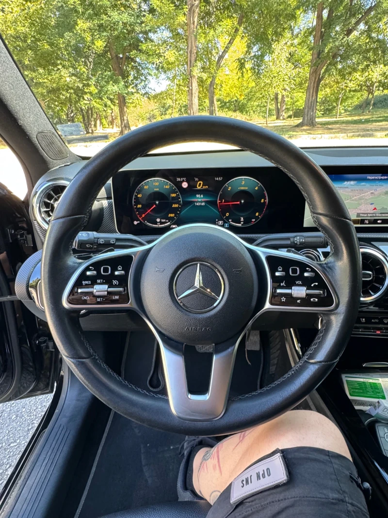 Mercedes-Benz A 180, снимка 13 - Автомобили и джипове - 51769844