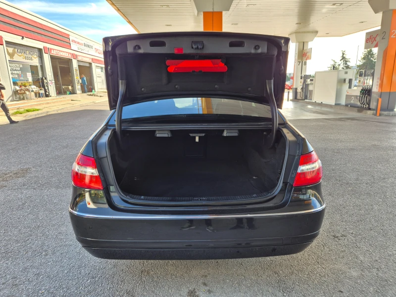 Mercedes-Benz E 220 2.2CDI170ks AVANTGARDE , снимка 7 - Автомобили и джипове - 52245578