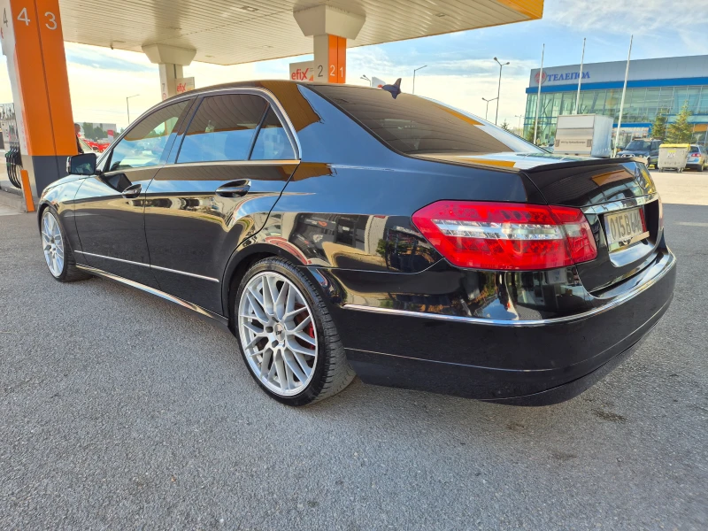 Mercedes-Benz E 220 2.2CDI170ks AVANTGARDE , снимка 8 - Автомобили и джипове - 52245578