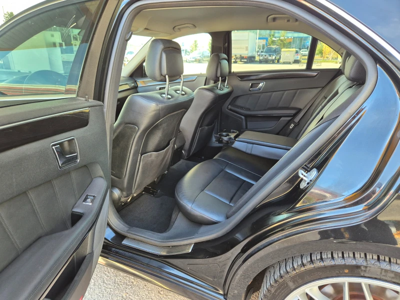 Mercedes-Benz E 220 2.2CDI170ks AVANTGARDE , снимка 14 - Автомобили и джипове - 52245578