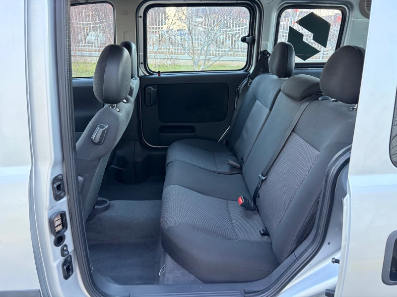 Opel Combo 1.6 Метан, снимка 12 - Автомобили и джипове - 52930426