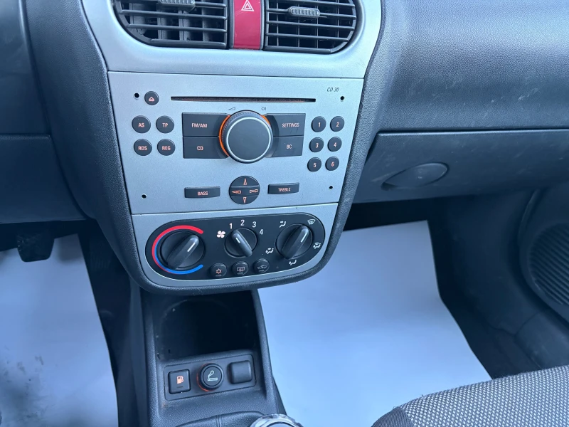 Opel Combo 1.6 Метан, снимка 15 - Автомобили и джипове - 52930426