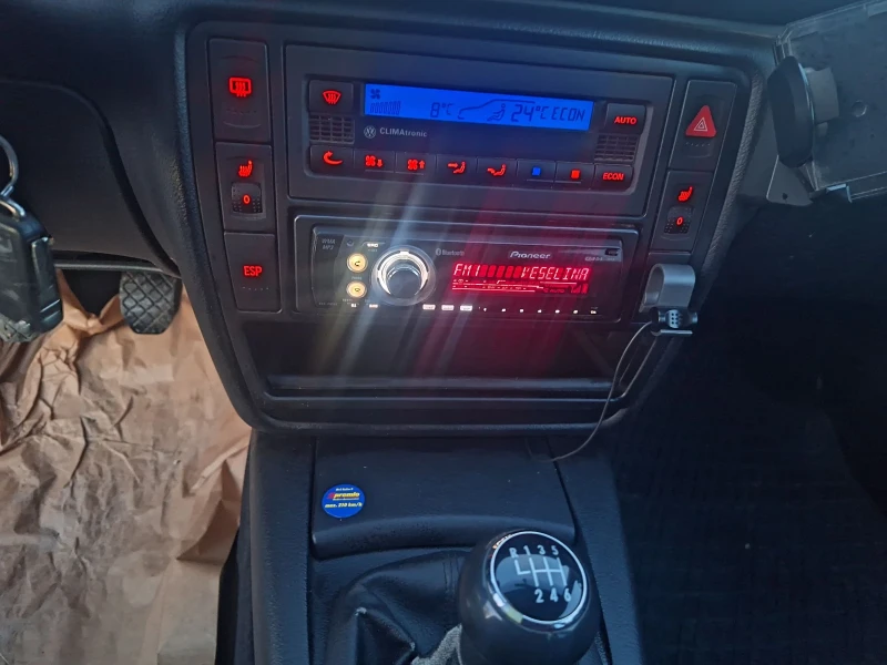 VW Passat 1.9TDI 6 скорости, снимка 12 - Автомобили и джипове - 53407161