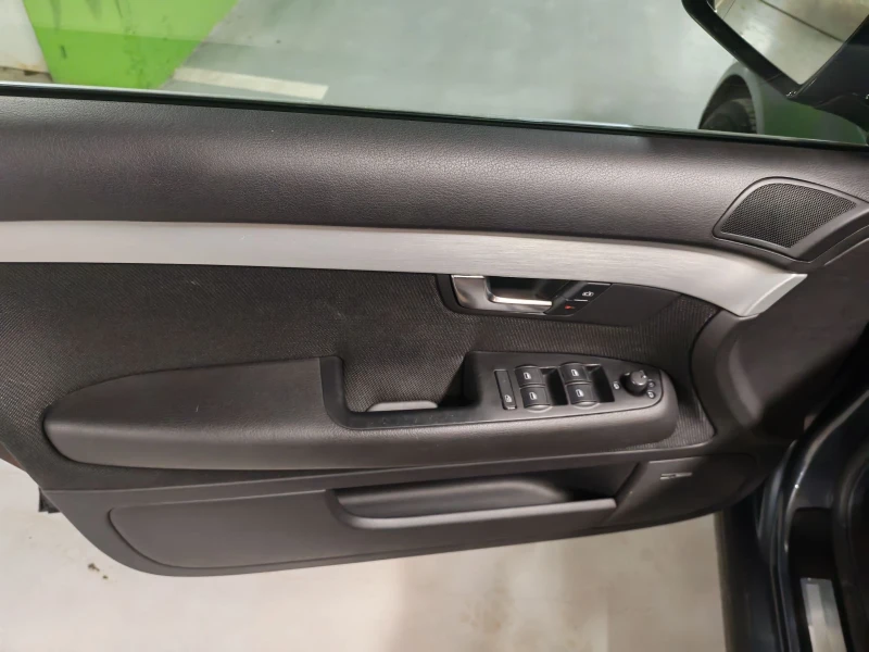 Audi A4 3.0TDI, снимка 7 - Автомобили и джипове - 53481367