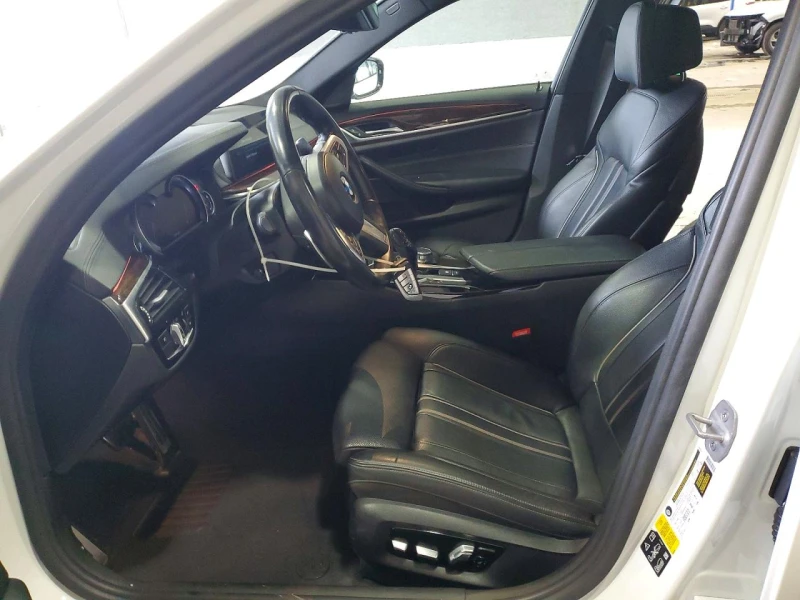 BMW 540 M* SPORT* XDRIVE* ДИГИТАЛНО* ТАБЛО* 360КАМЕРА* , снимка 9 - Автомобили и джипове - 53521563