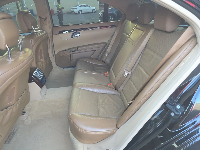 Mercedes-Benz S 63 AMG ПОДГРЕВ* ОБДУХВАНЕ* МАСАЖ* КАМЕРА* КЕЙЛЕС* , снимка 14 - Автомобили и джипове - 53576702