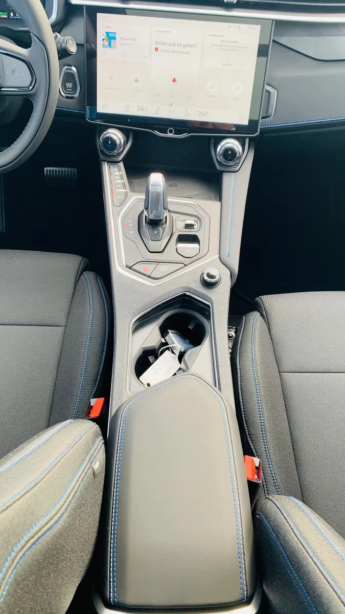 LynkCo 01 1.5PHEV/261HP/PANO/360/MEMO/LED/NAVI/KLESS/527g | Mobile.bg   11