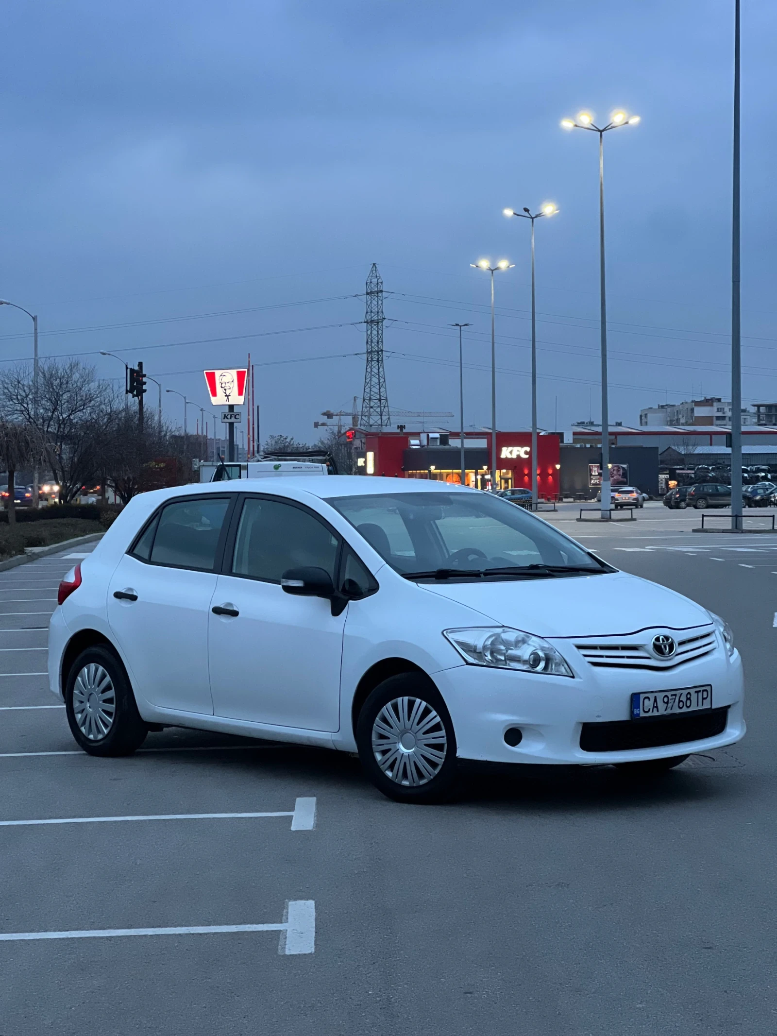 Toyota Auris 1.33VVTi, снимка 1