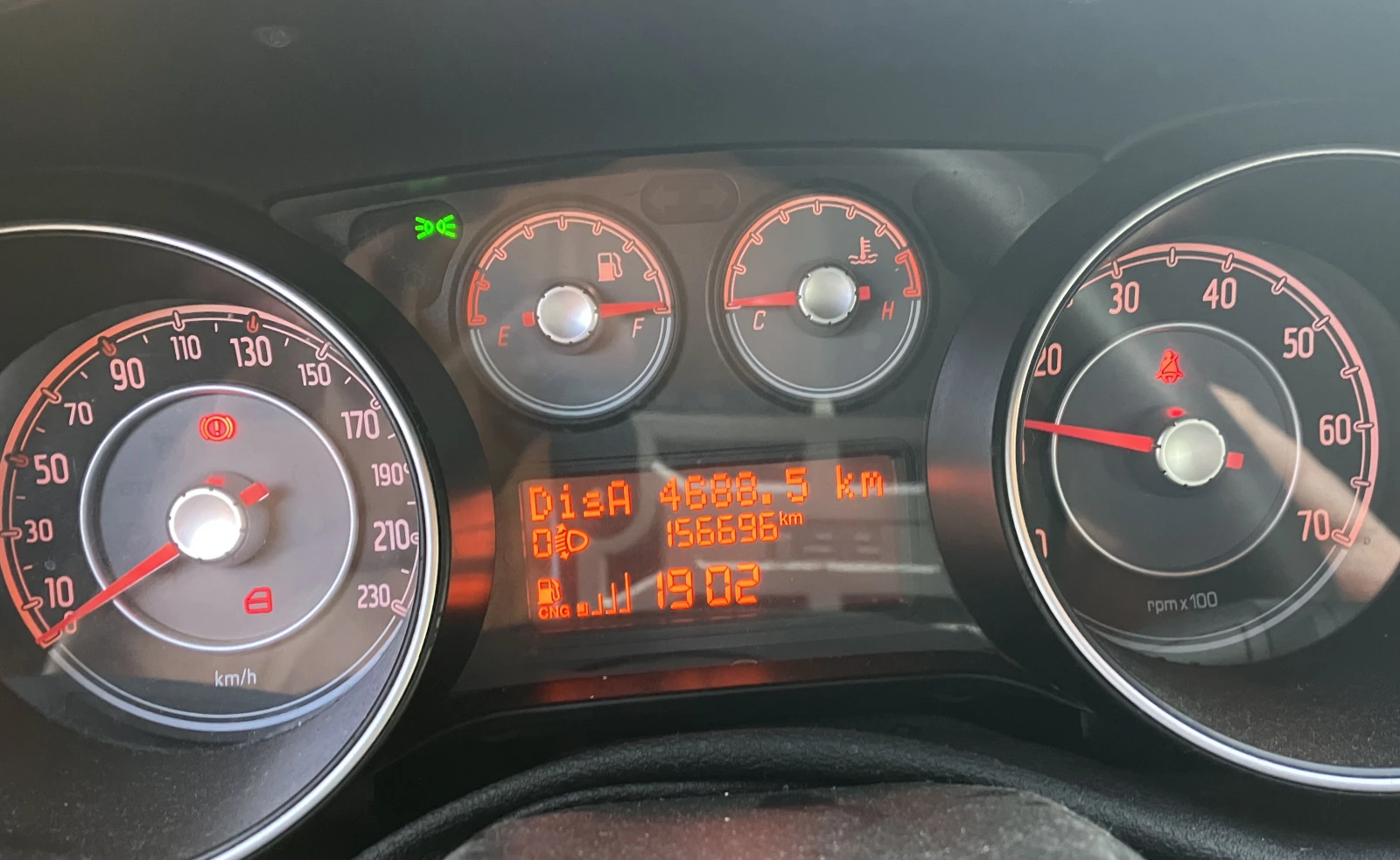 Fiat Punto EVO 1.4 CNG - изображение 8