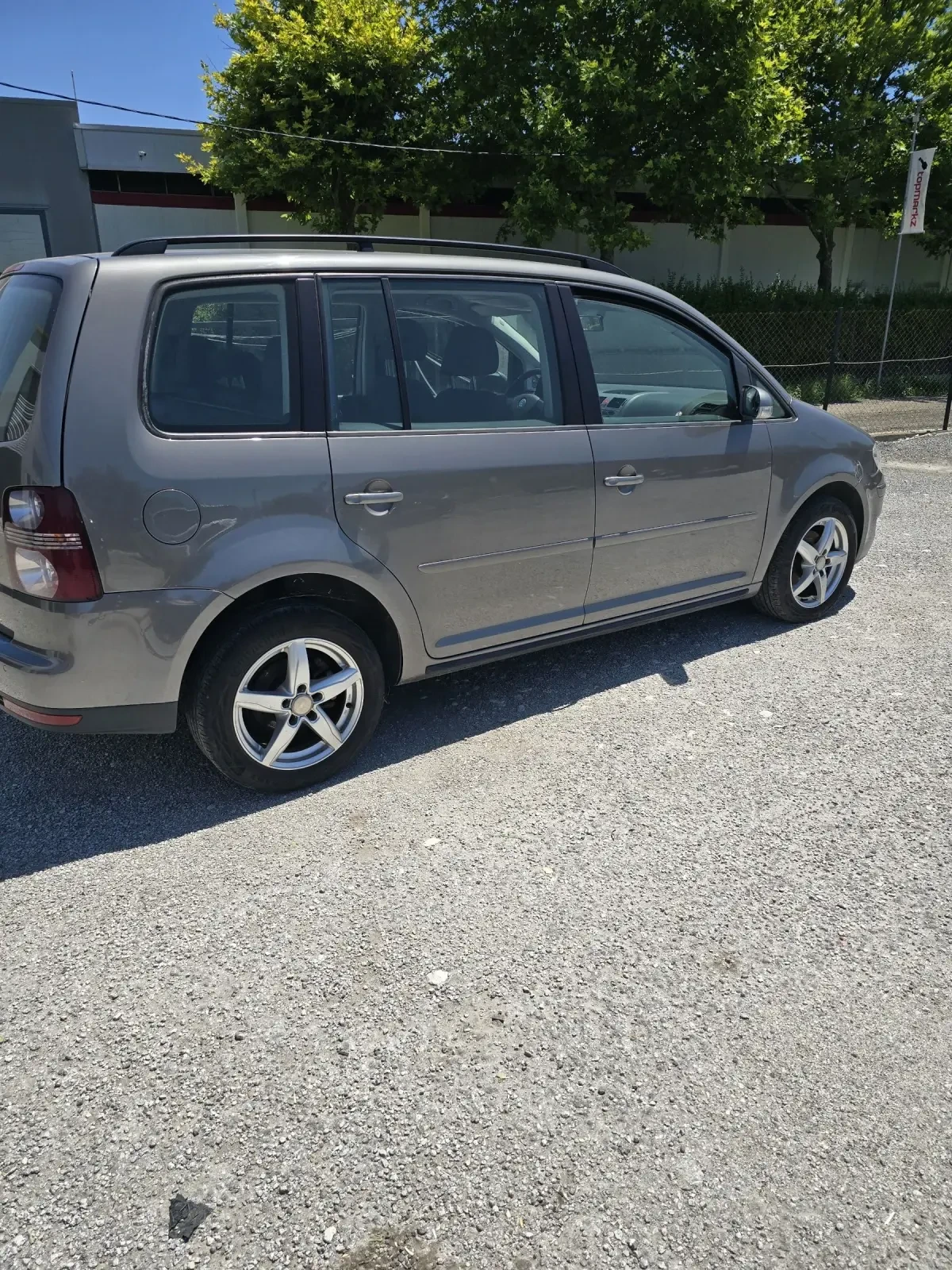 VW Touran Топ състояние 1.9d.105ps - изображение 2