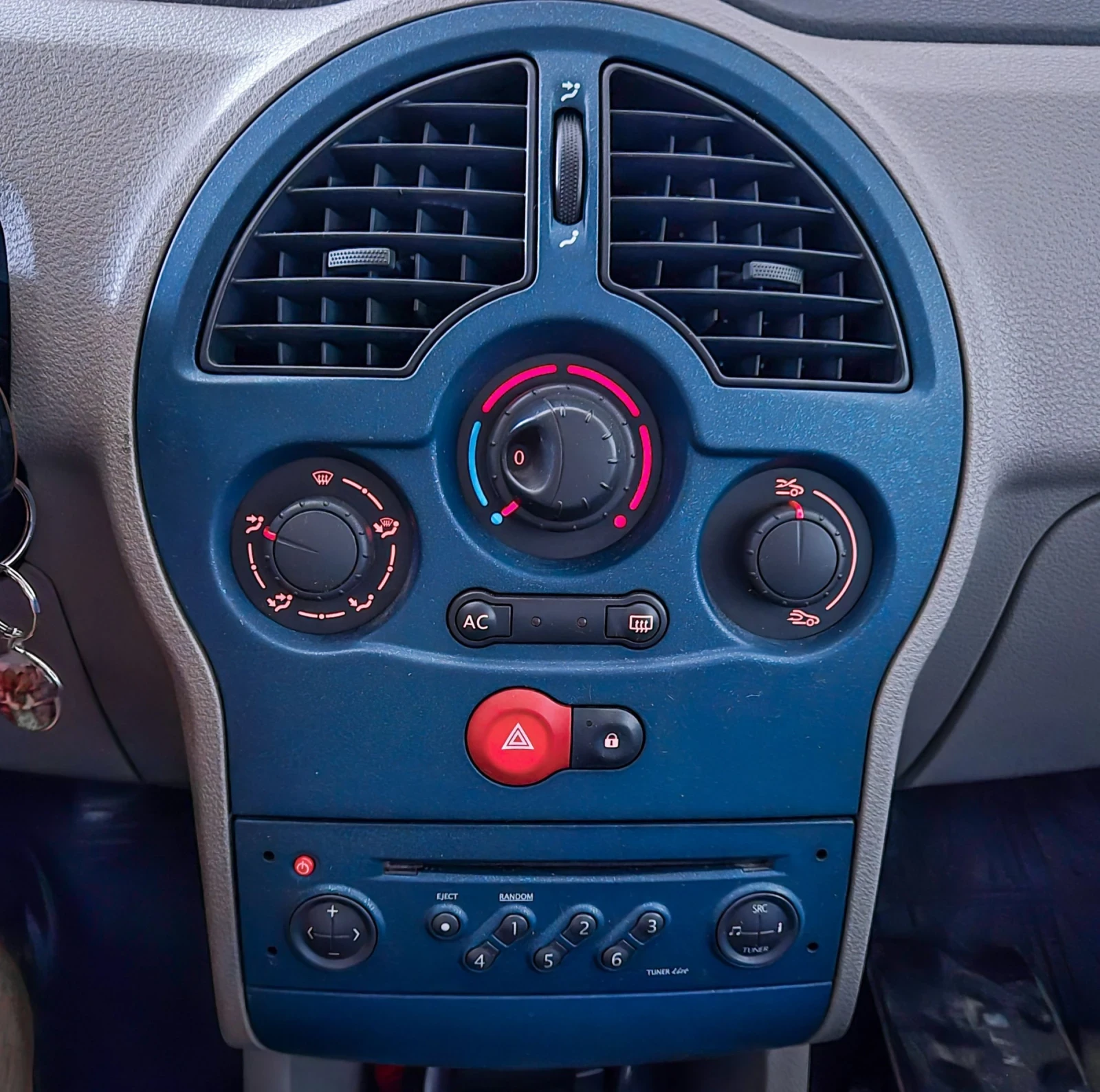 Renault Modus 1.6 Бензин - изображение 10
