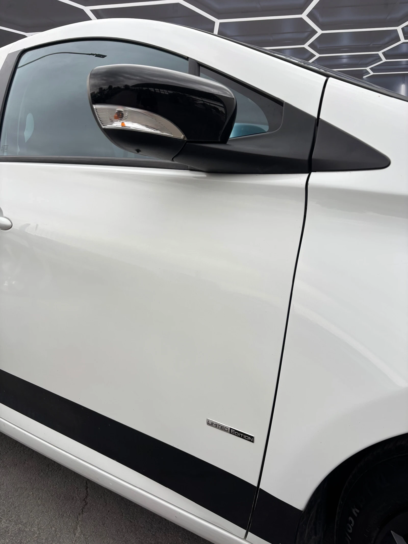 Renault Zoe  - изображение 7