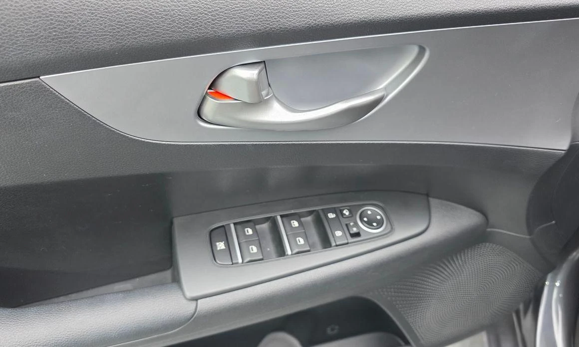 Kia K3 1.6 Prestige * -   *  | Mobile.bg   14