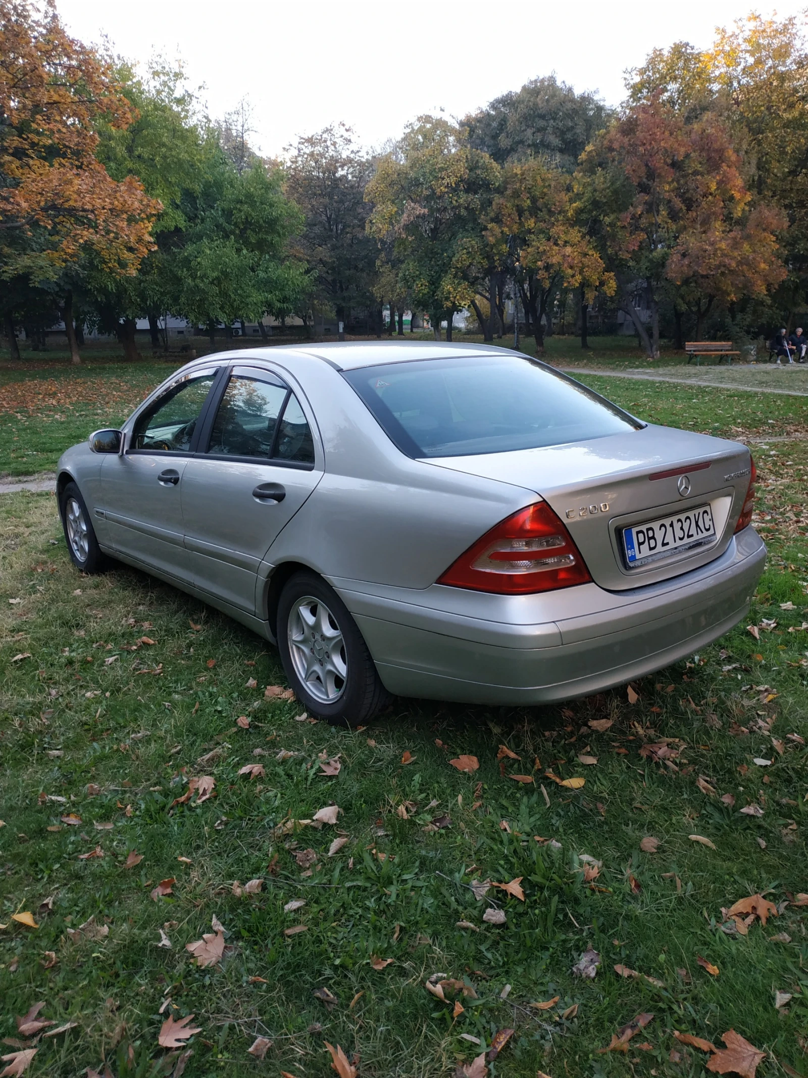 Mercedes-Benz C 200 kompressor с газ - изображение 6