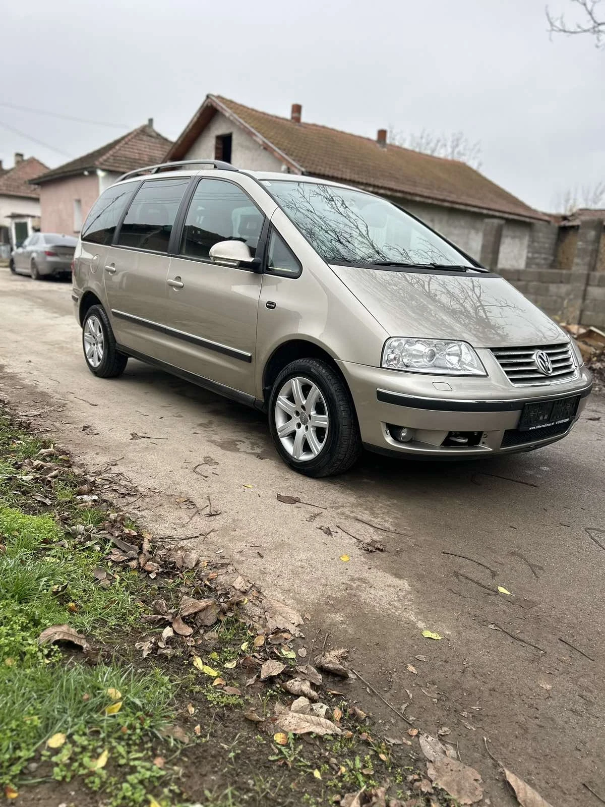 VW Sharan  - изображение 3