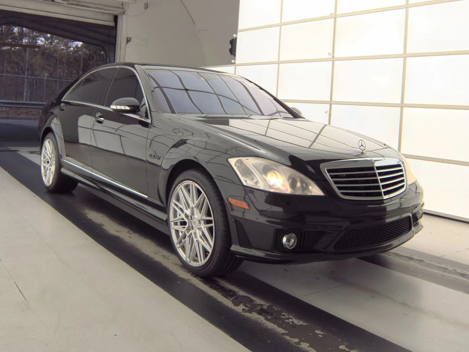 Mercedes-Benz S 63 AMG ПОДГРЕВ* ОБДУХВАНЕ* МАСАЖ* КАМЕРА* КЕЙЛЕС*  - изображение 3