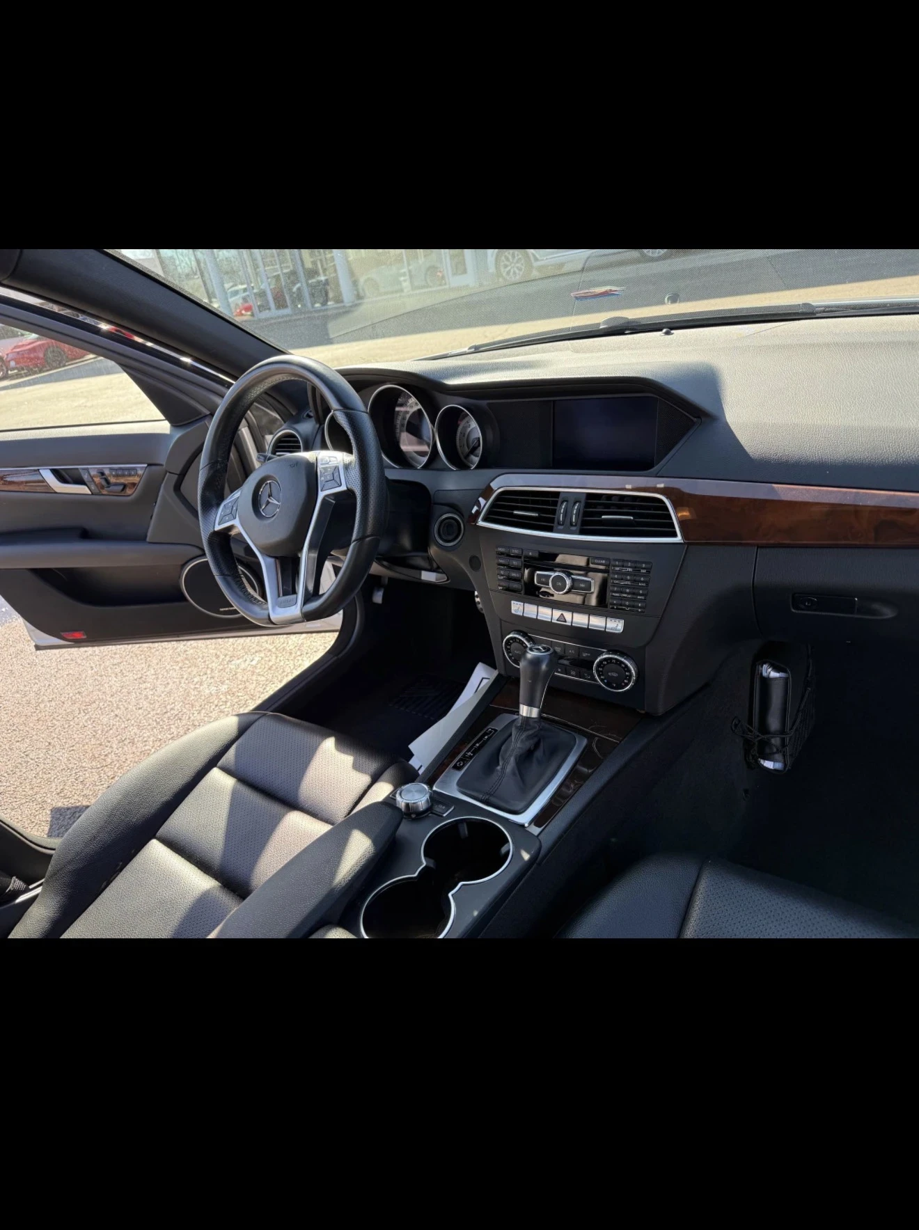 Mercedes-Benz C 300, снимка 3 - Автомобили и джипове - 53866518