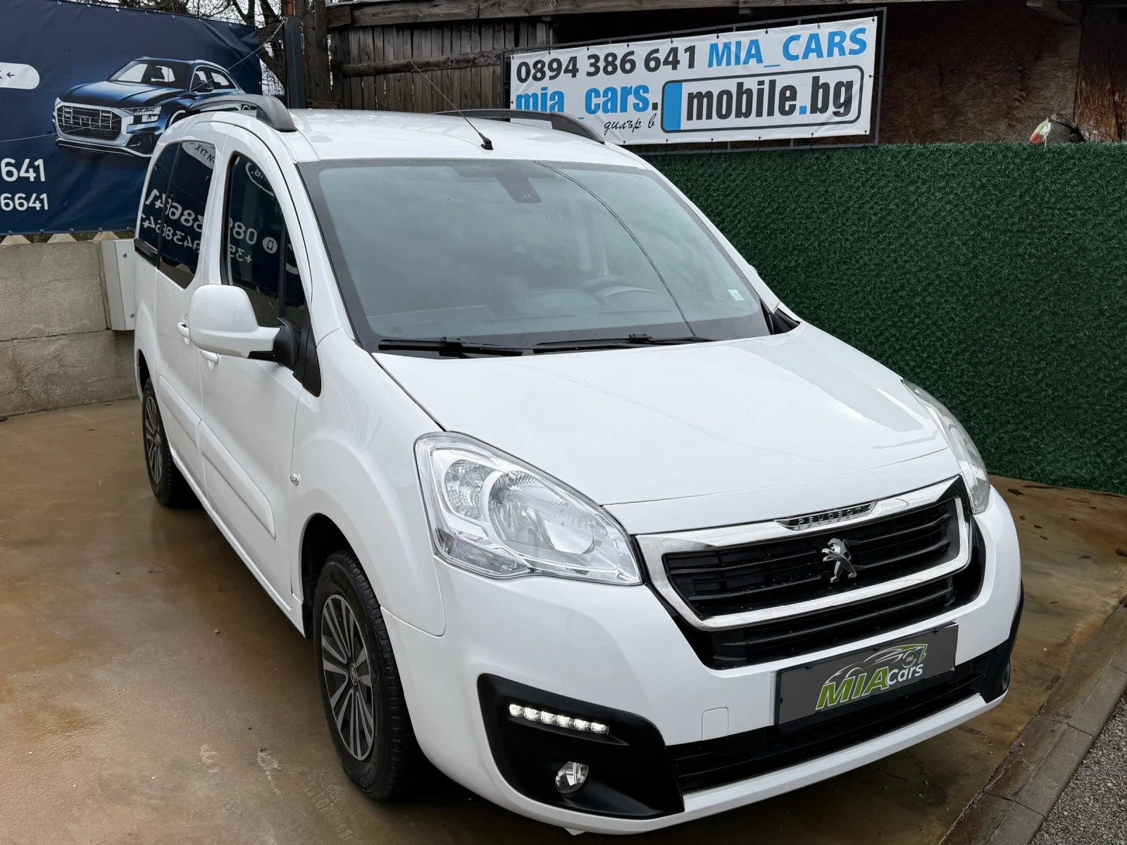 Peugeot Partner 1.6HDI* 99h.p* 2017* EURO6* ПЪТНИЧЕСКО, снимка 5 - Автомобили и джипове - 53977558