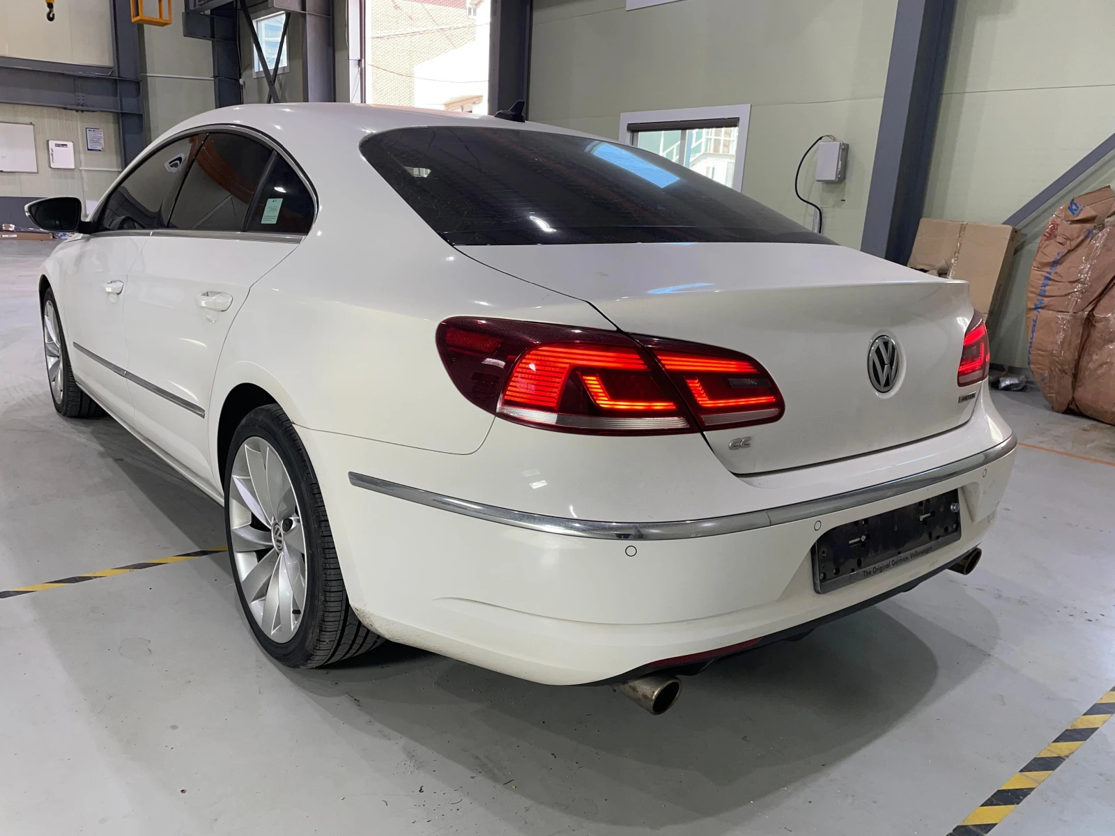 VW CC 2.0 TDI ! 4Motion ! FaceLift !, снимка 6 - Автомобили и джипове - 54139272