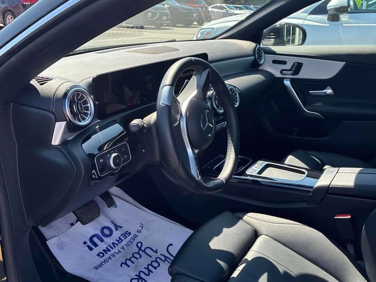 Mercedes-Benz CLA 250 * ГЛАВНО ПРЕДСТАВИТЕЛСТВО* ПАНОРАМА* КАМЕРА* , снимка 8 - Автомобили и джипове - 54144894