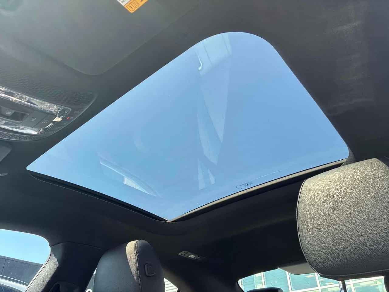 Mercedes-Benz CLA 250 * ГЛАВНО ПРЕДСТАВИТЕЛСТВО* ПАНОРАМА* КАМЕРА* , снимка 11 - Автомобили и джипове - 54144894