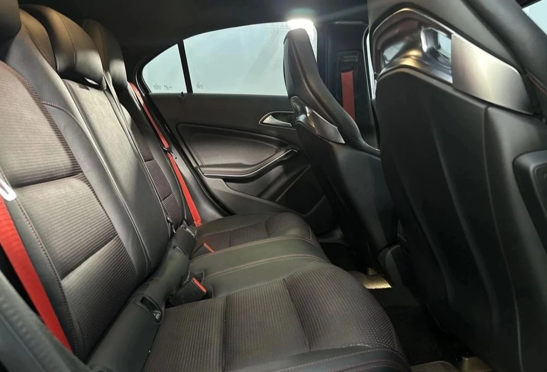 Mercedes-Benz A45 AMG 4MATIC, снимка 9 - Автомобили и джипове - 54298747