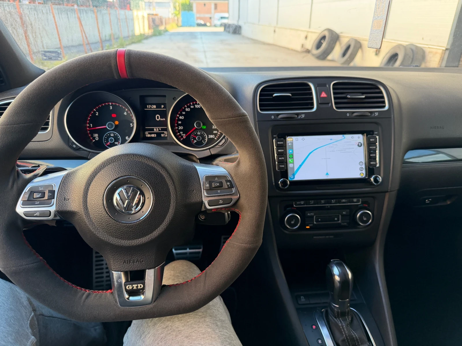 VW Golf Gtd, снимка 10 - Автомобили и джипове - 54515719