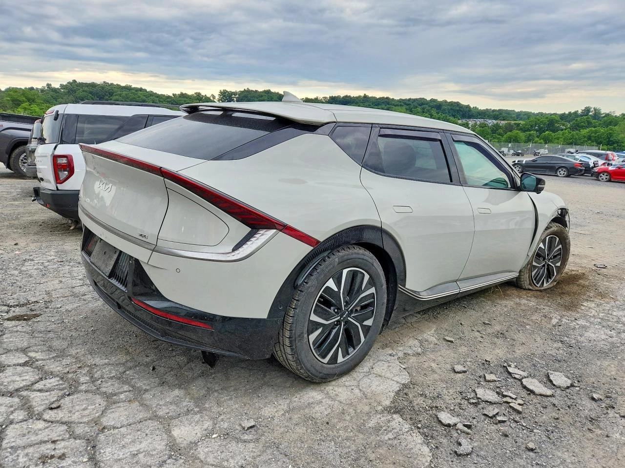 Kia EV6 0l Wind, снимка 3 - Автомобили и джипове - 55004627