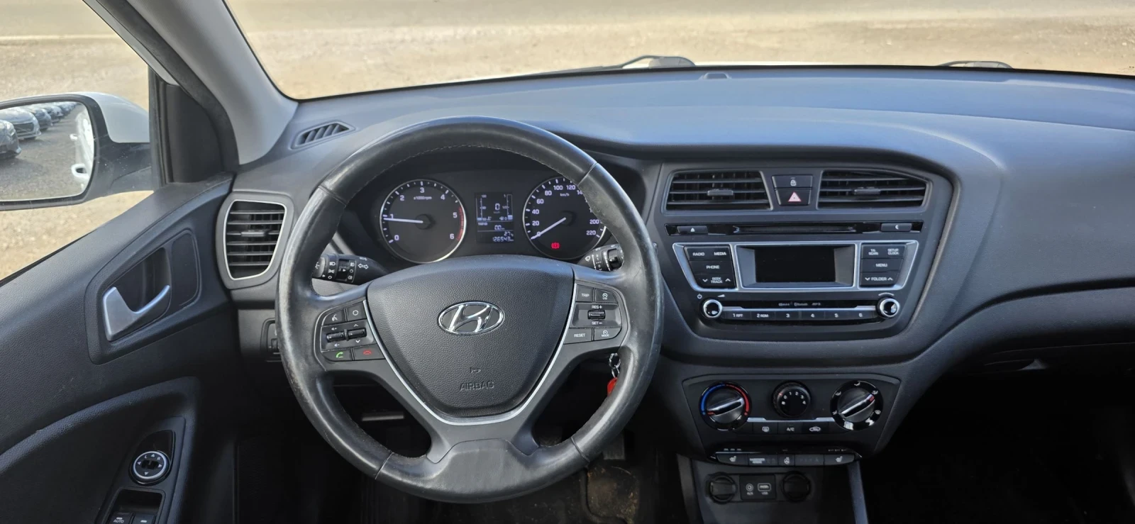Hyundai I20 1.1 CRDI-EURO 6, снимка 10 - Автомобили и джипове - 55067994