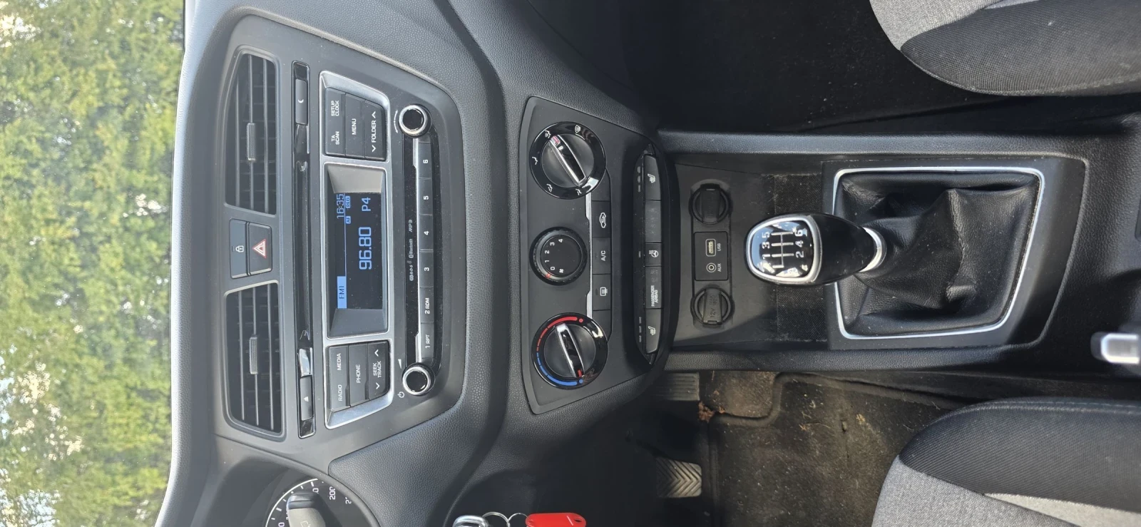 Hyundai I20 1.1 CRDI-EURO 6, снимка 12 - Автомобили и джипове - 55067994