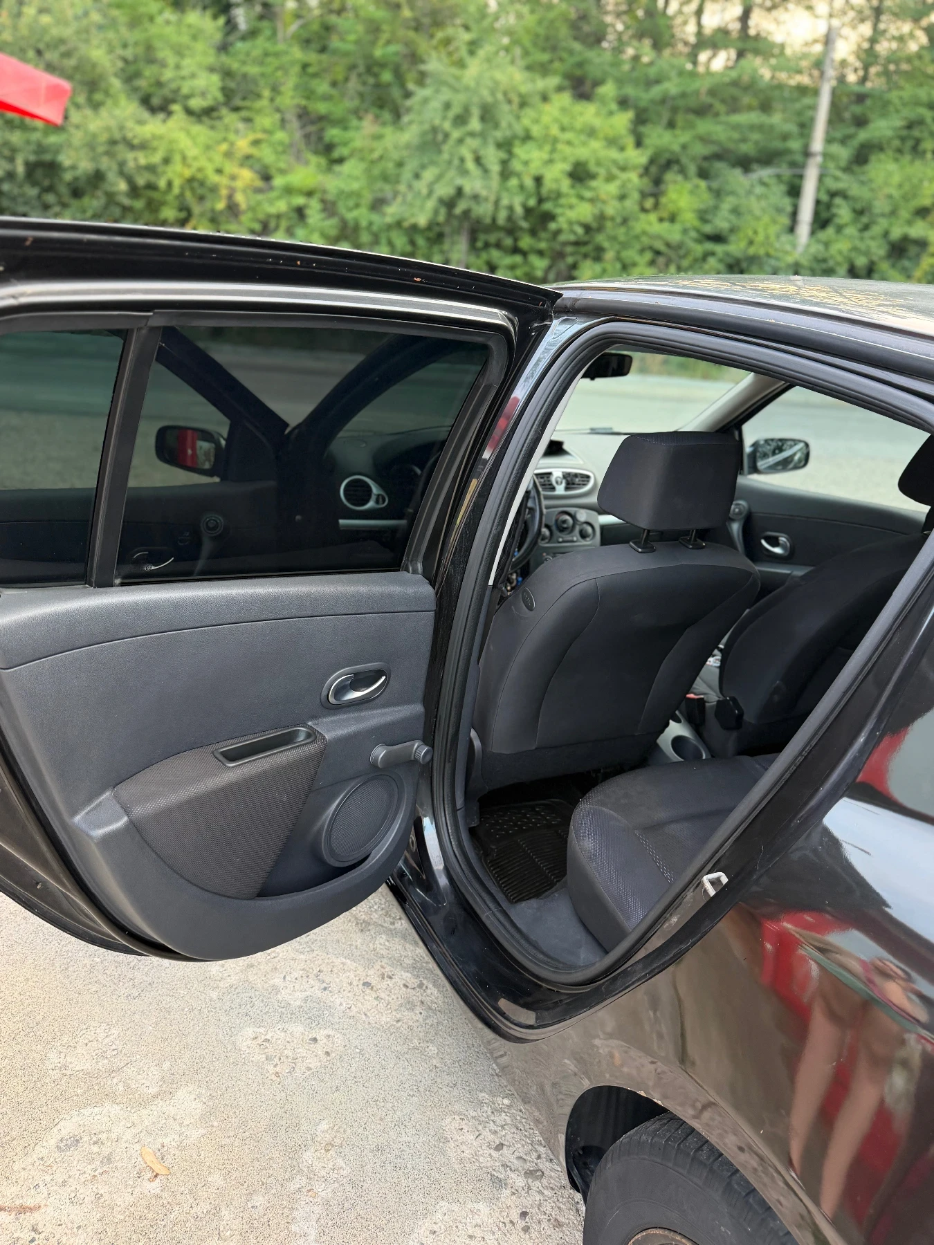 Renault Clio, снимка 8 - Автомобили и джипове - 55386040
