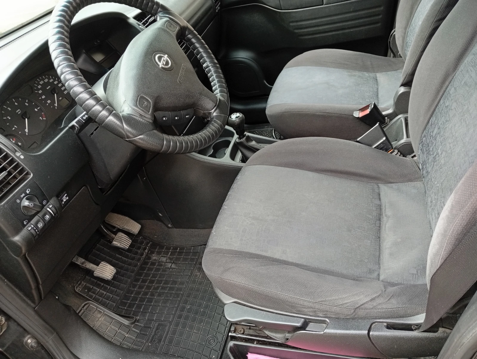 Opel Zafira, снимка 4 - Автомобили и джипове - 55478944