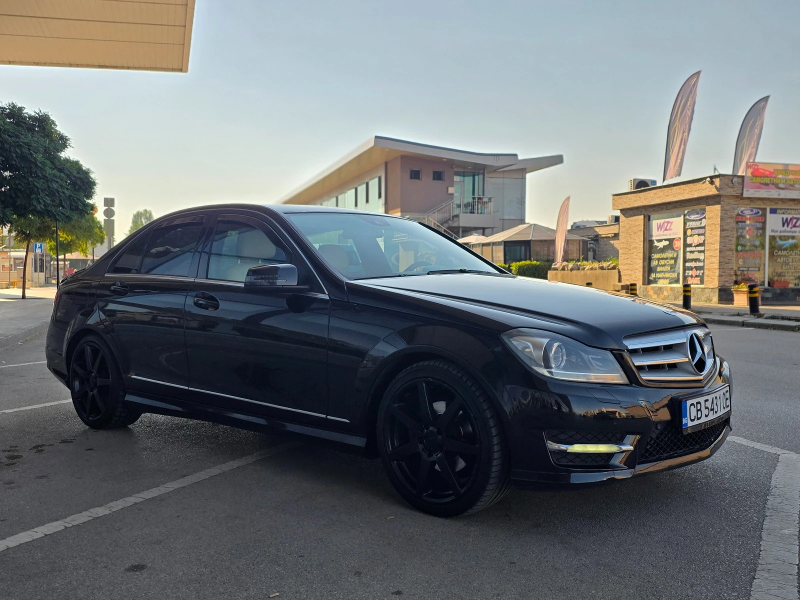 Mercedes-Benz C 220 CDI 6 МЕСЕЦА ГАРАНЦИЯ/2.2CDI AMG 170кс /Facelift, снимка 7 - Автомобили и джипове - 55569009