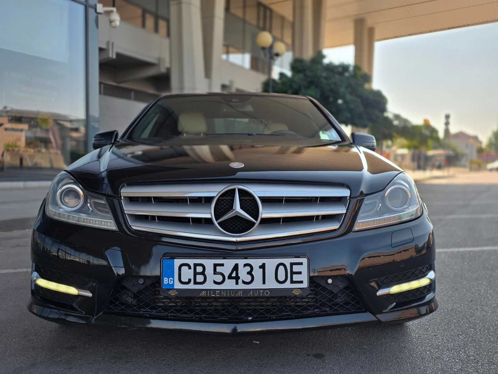 Mercedes-Benz C 220 CDI 6 МЕСЕЦА ГАРАНЦИЯ/2.2CDI AMG 170кс /Facelift, снимка 8 - Автомобили и джипове - 55569009