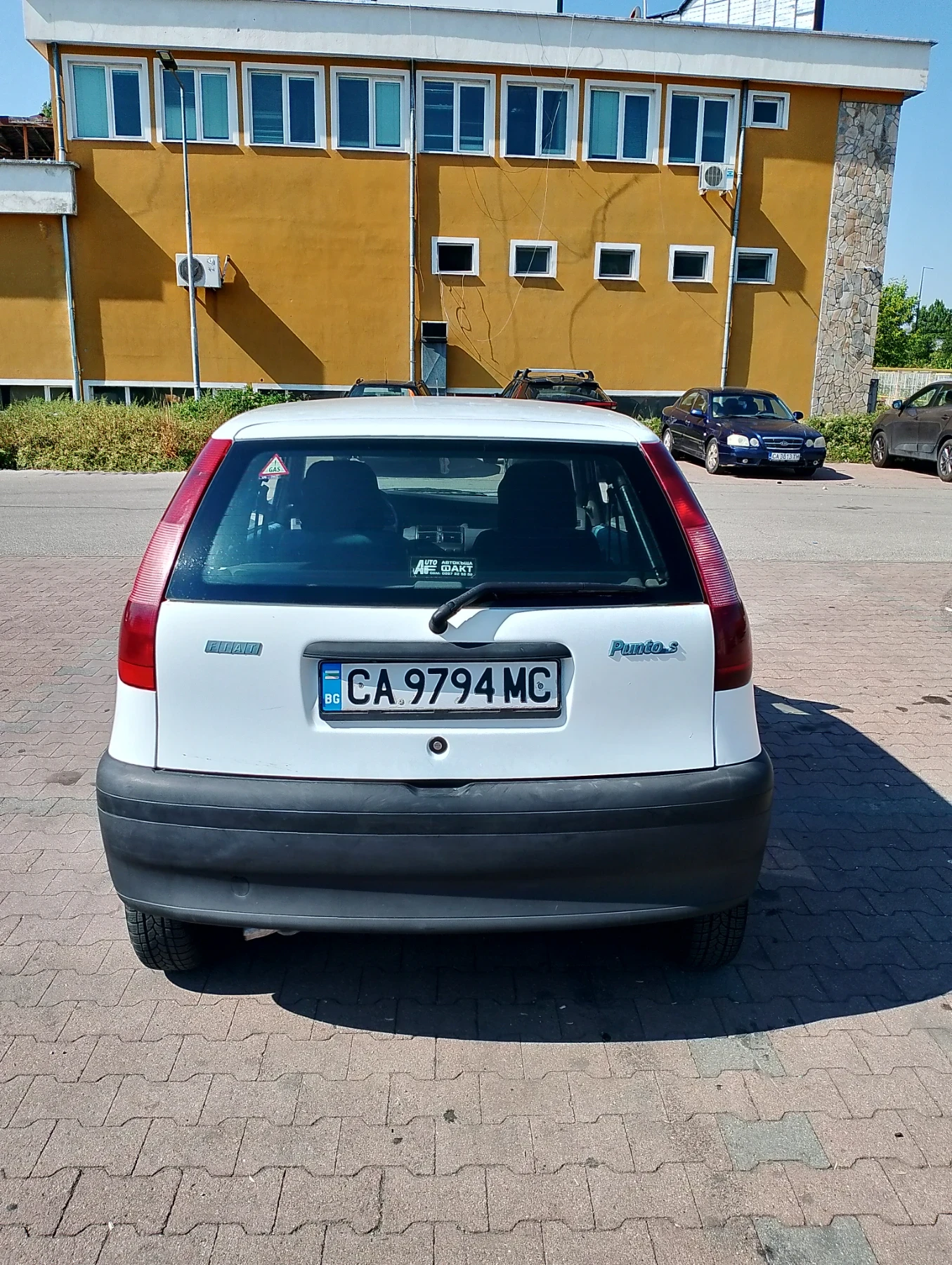 Fiat Punto 1.1, снимка 2 - Автомобили и джипове - 55618806